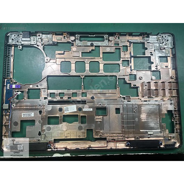 Dell Latitude E5550 5550 P37f Notebook Alt Kasa