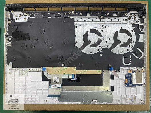 x5_1226949763rwn-1.jpg 15-FA1020NT BEYAZ KLAVYELİ ÜST KASA