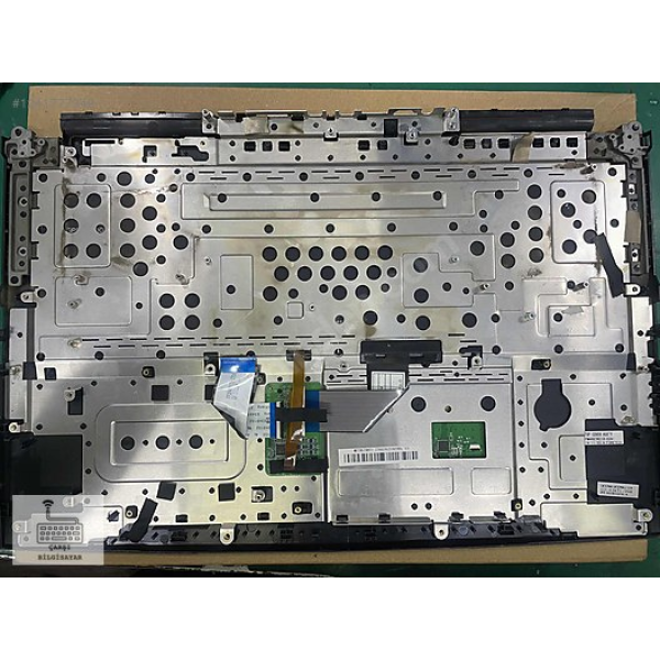 Monster Abra A7 V11.1 V11.2 V11.3 V11.4 V11.5 Klavyeli Üst Kasa